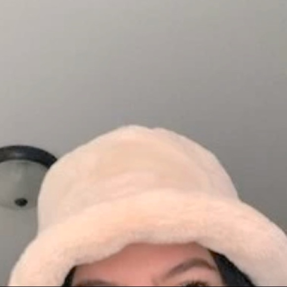 Tan fuzzy bucket hat